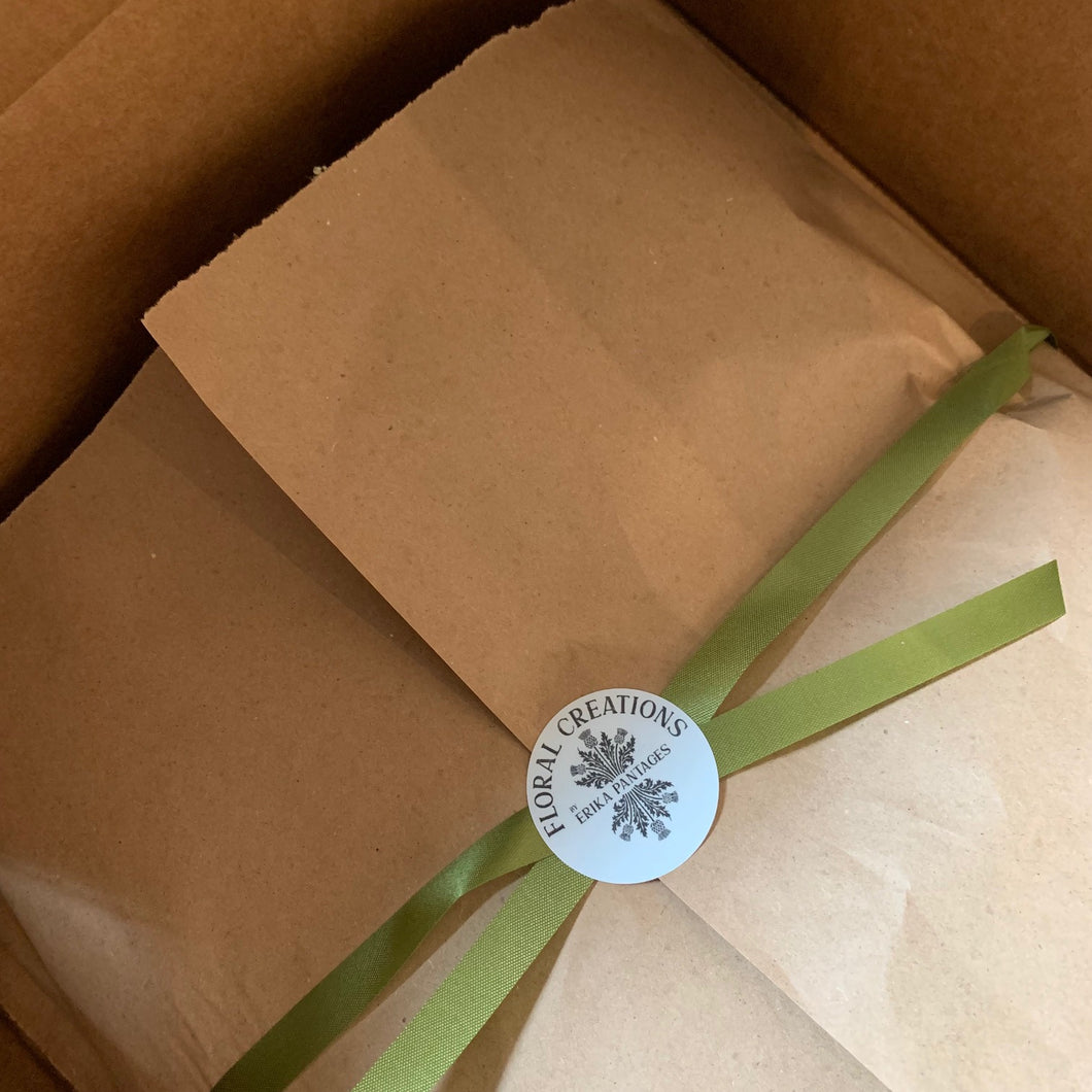 Gift Wrap / Delivery