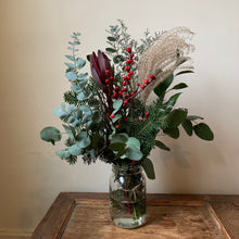 Load image into Gallery viewer, Seasonal Small Bouquet
