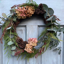 Load image into Gallery viewer, 14&quot; Seasonal Wreath
